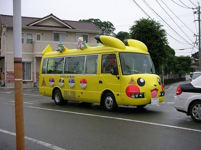 funny-bus-Japan%2B%25281%2529