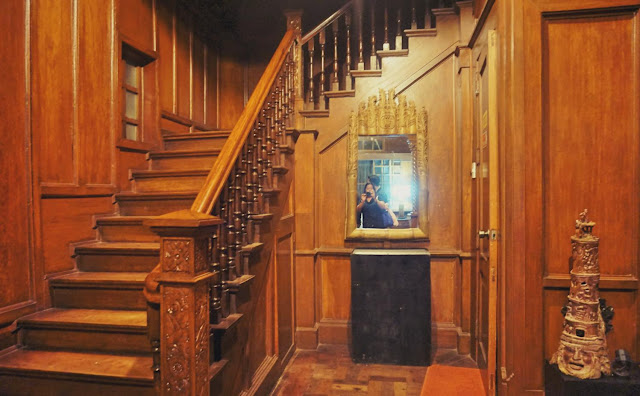 Laperal Mansion Staircase