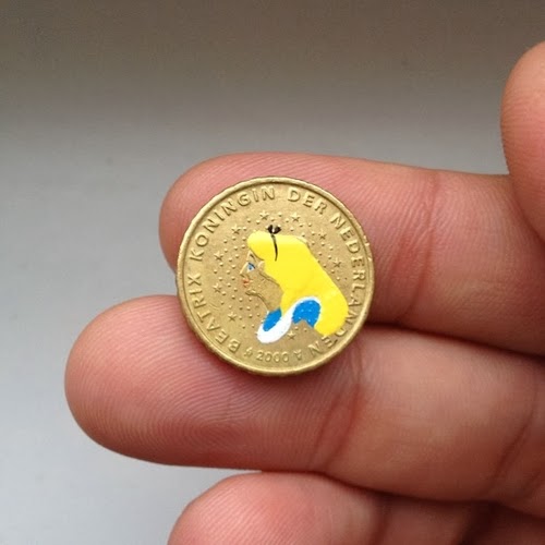 04-Alice-in-Wonderland-Portrait-Coins-Andre-Levy-aka-@zhion-Brazilian-Designer-Tales-You-Lose-www-designstack-co