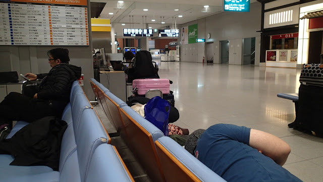 大阪關西機場過夜 大阪關西機場過夜