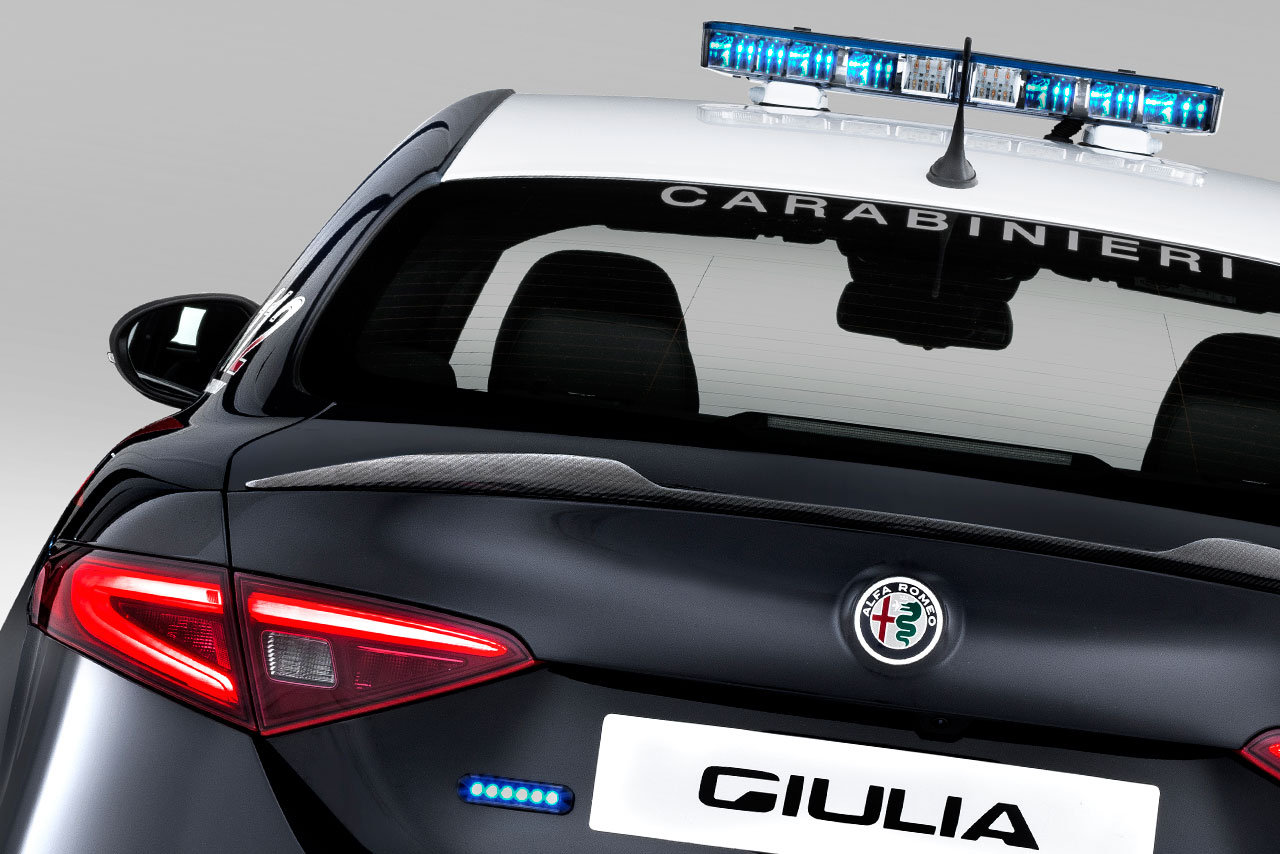 Alfa Romeo Guilia QV Akhirnya Bergabung Dengan Kepolisian Italia