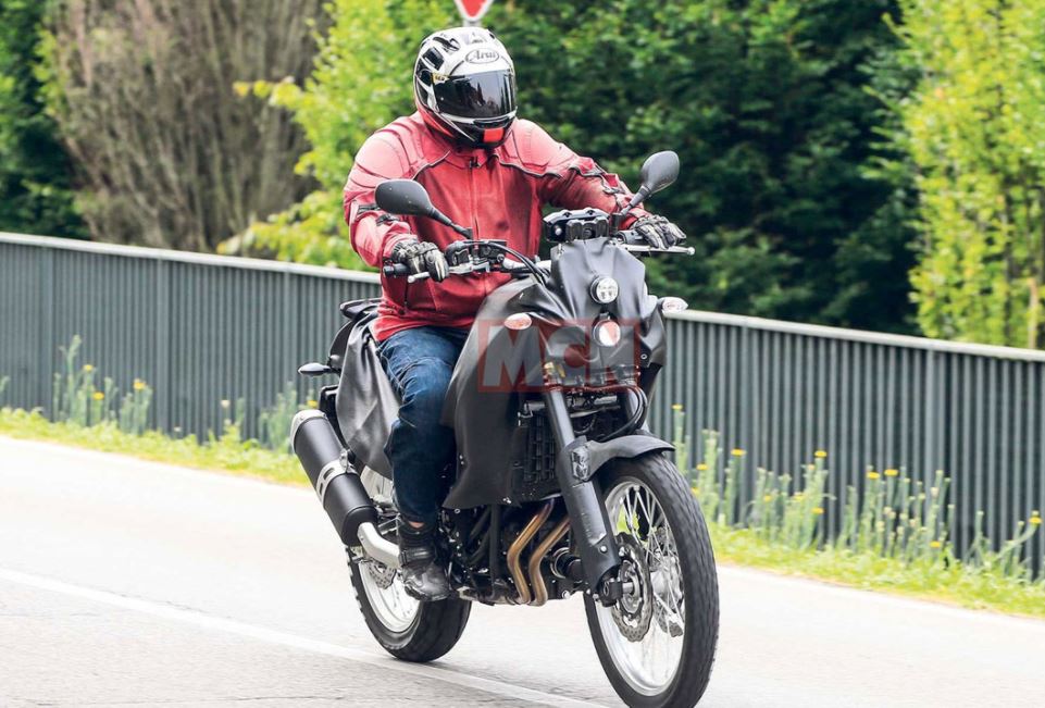 yamaha t7 vs africa twin