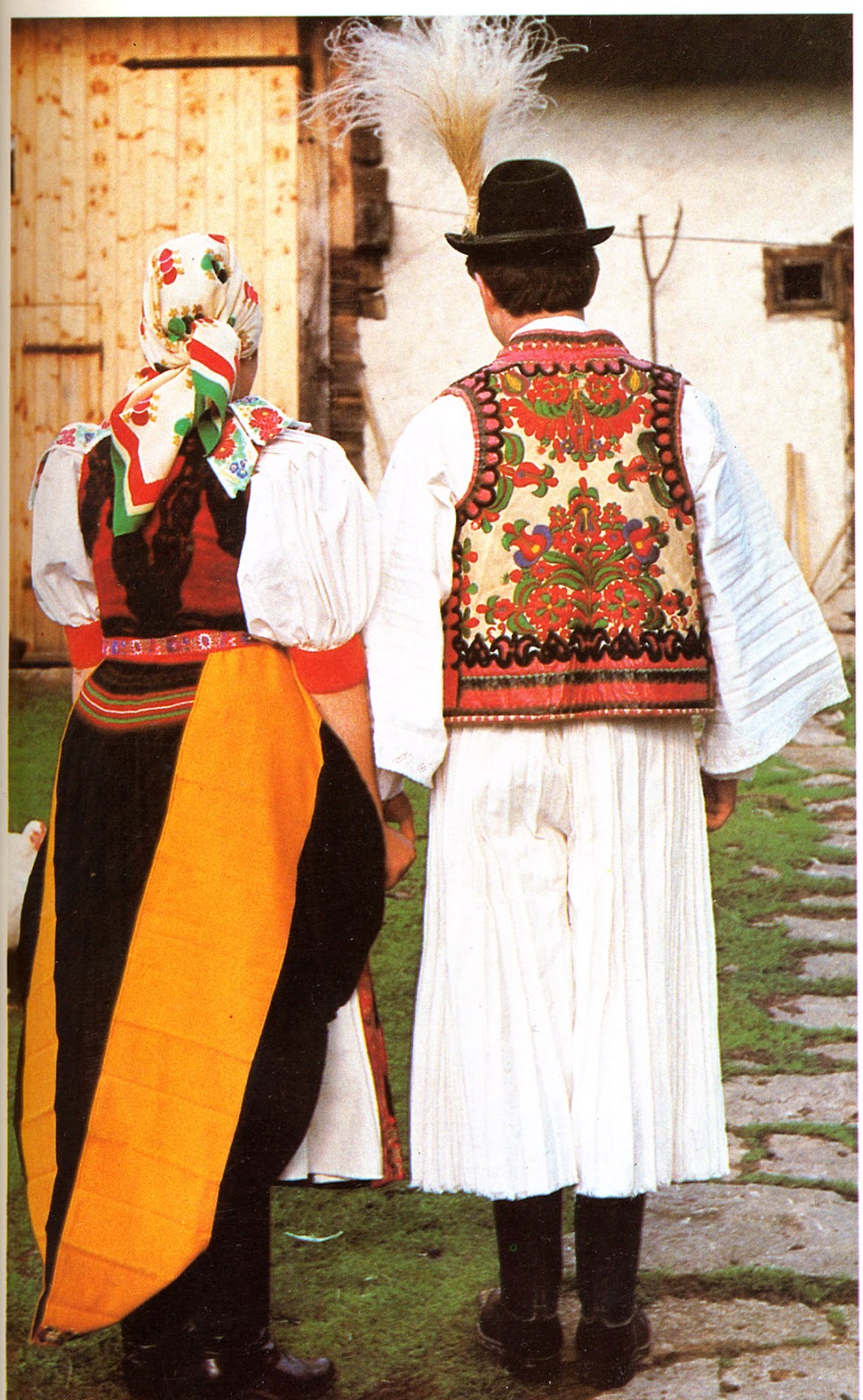 FolkCostume&Embroidery: Overview of the peoples and costumes of ...