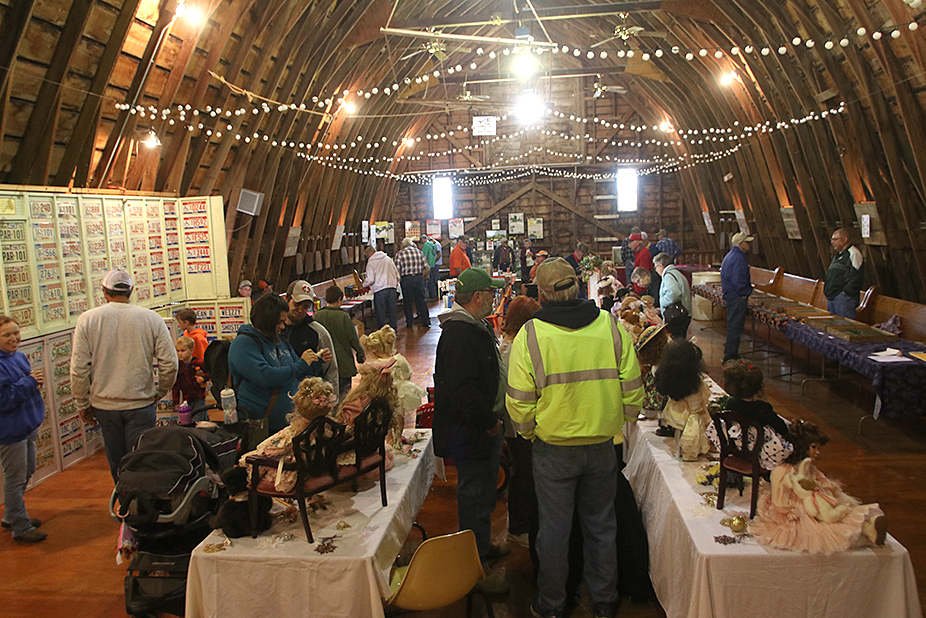 Hutchinson Herald, Menno, South Dakota Sept. 28, 2017 Menno Pioneer