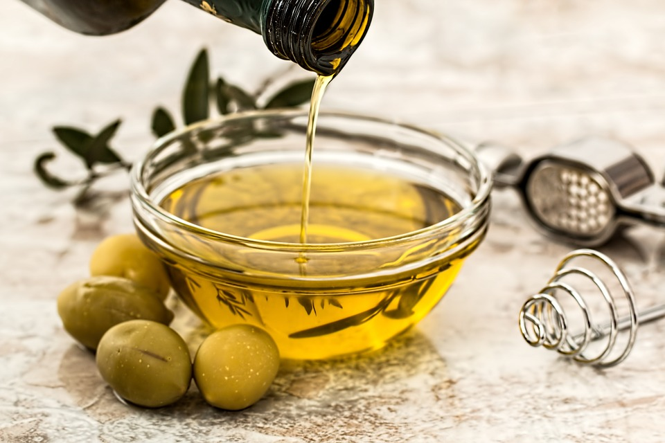 Extend the Olive Branch How Adding Olive Oil to Your Diet May Keep