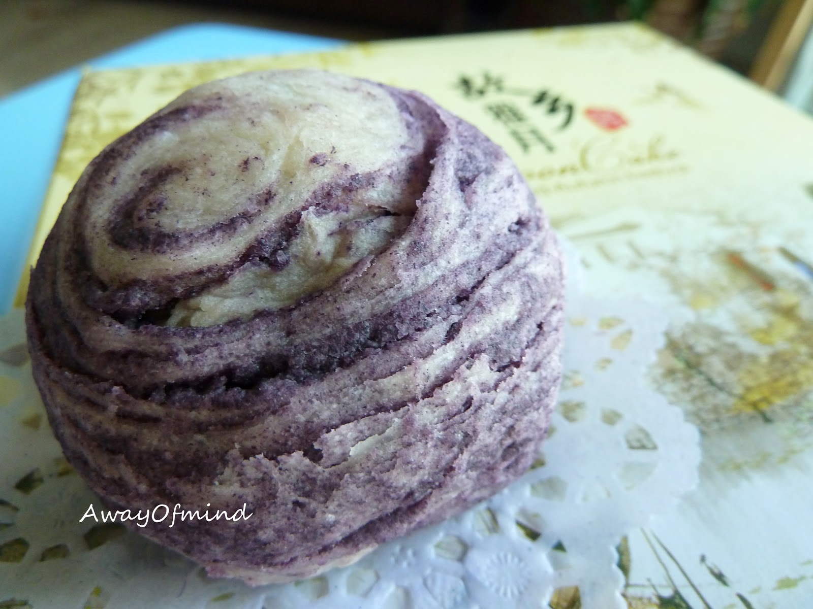 Awayofmind Bakery House Thousand Layers Yam Mooncake (Teochew Spiral