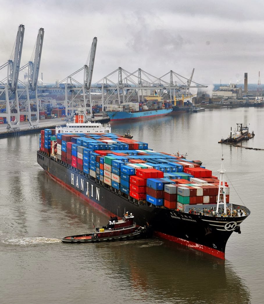 грузовой корабль. руан морской порт. морской порт баррос. грузовой корабль.