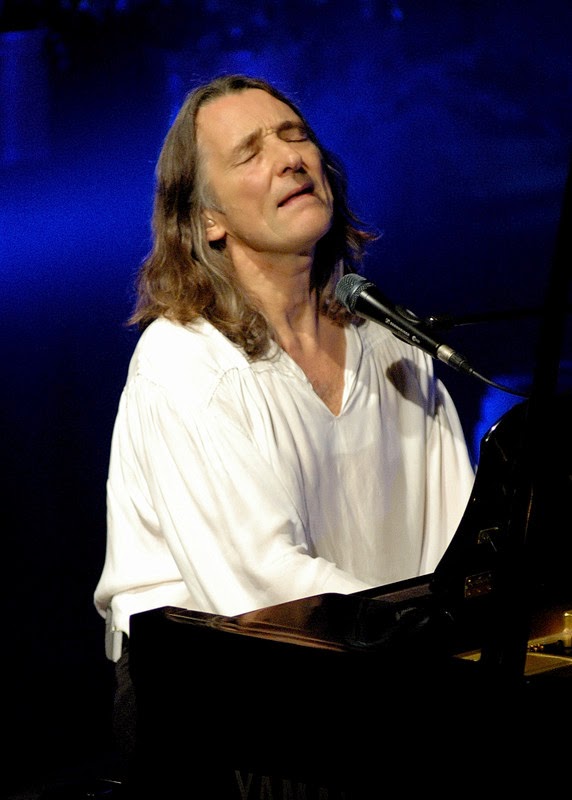 Rockfile Radio Rock Files: Happy Birthday ROGER HODGSON (video)