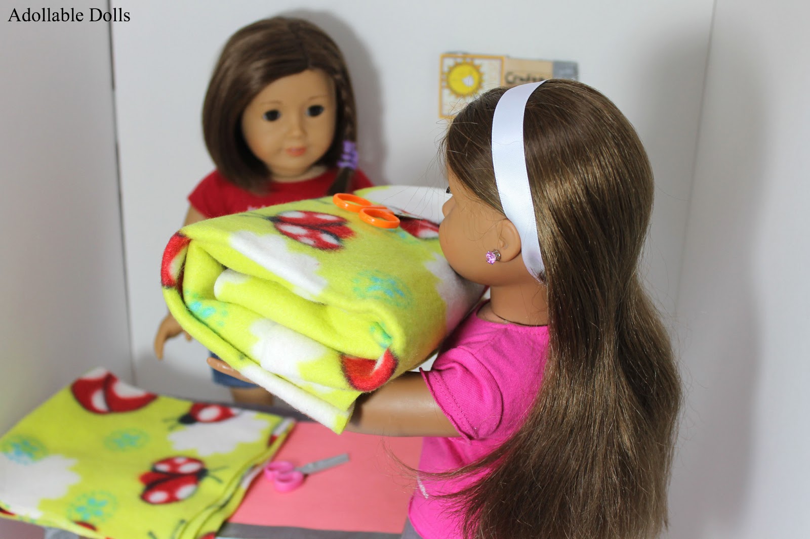 Adollable Dolls Make a NoSew Sleeping Bag!