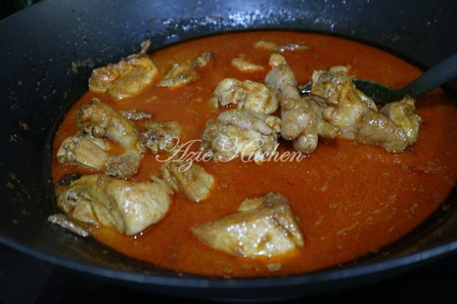 Gulai Ayam Kelantan