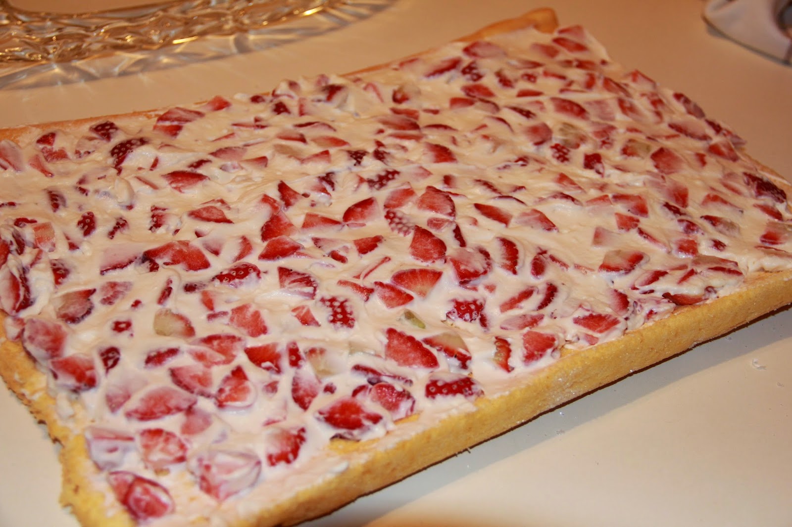 Dan Cake Erdbeer Rolle