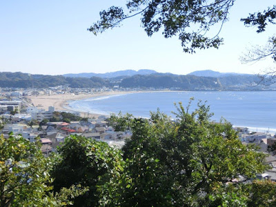 ���J�����]�U���H