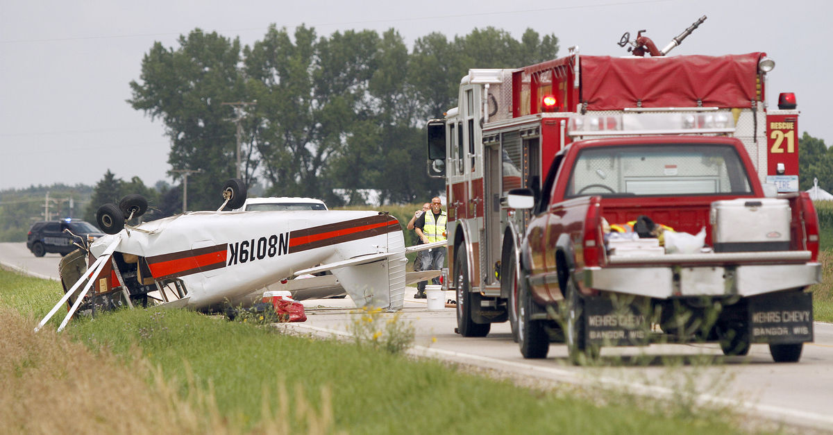 Kathryn's Report Stinson 1082 Station Wagon, N8019K Accident