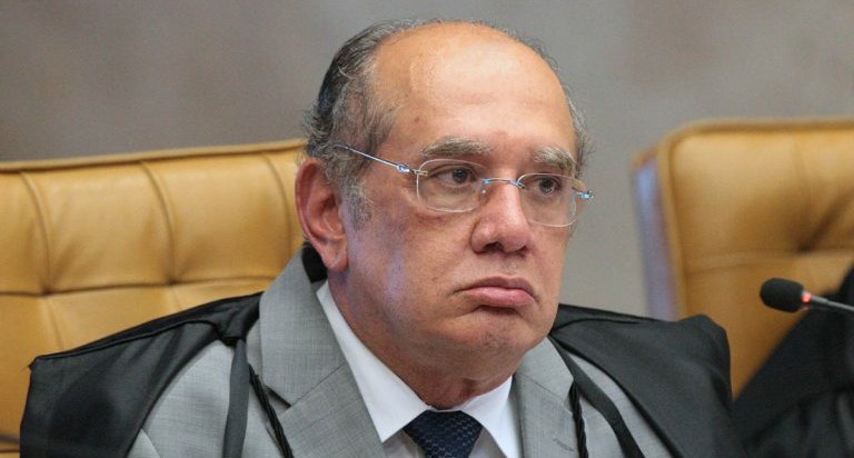 'Caminha-se à tortura', diz Gilmar Mendes sobre uso de algemas em Cabral