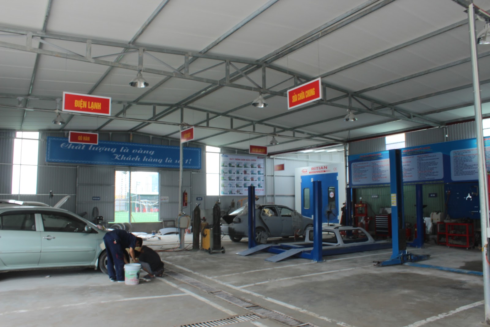 Kết quả hình ảnh cho sá»a chữa ô tô tại hà ná»i
