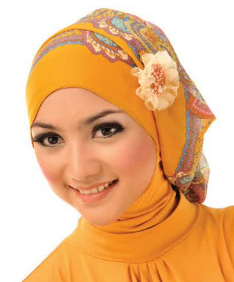 Aneka Model Hijab Modern untuk  Wisuda 