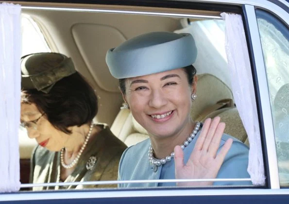 Imperial Household Agency published new photos of Crown Princess Masako. Masako fashion and style