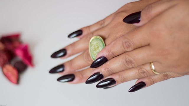 Unhas Stiletto: cor Evening Seduction por Classy Beauty Studio