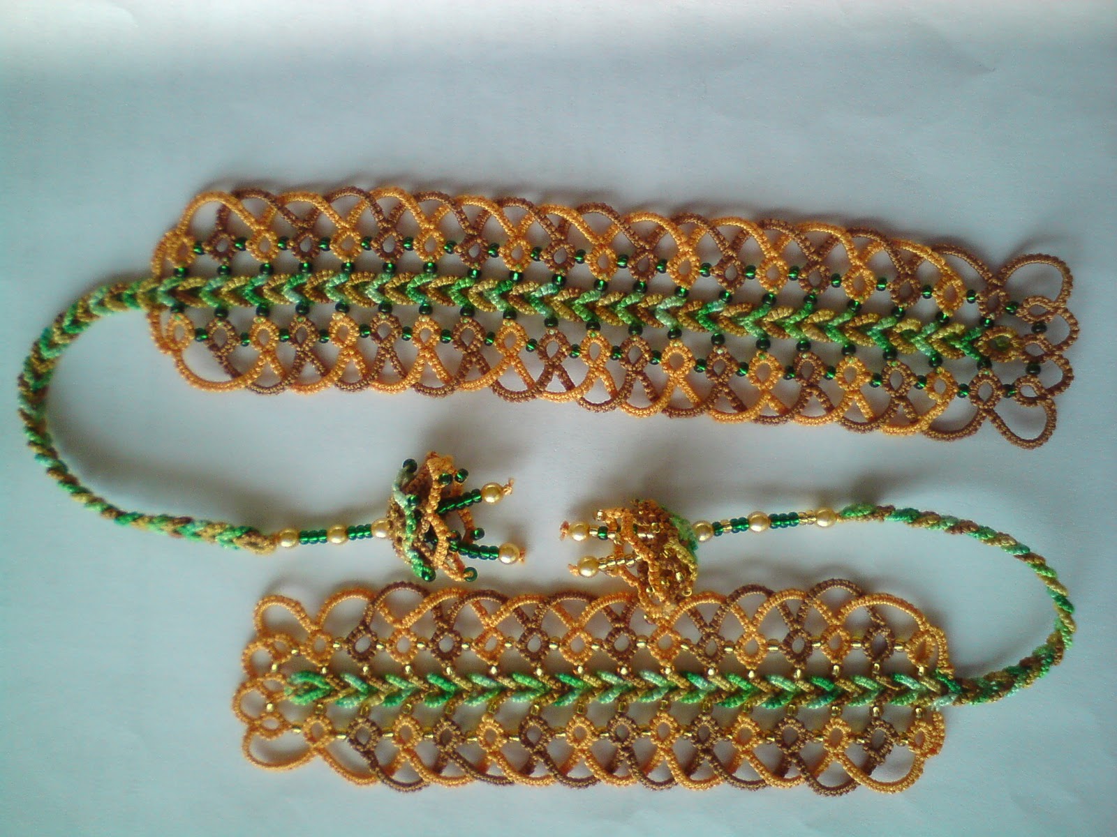 tatting-and-not-a-lot-else-2011-04-10