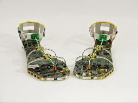 13-Shoes-3-Steven-Rodrig-Upcycle-PCB-Sculptures-from-used-Electronics-www-designstack-co