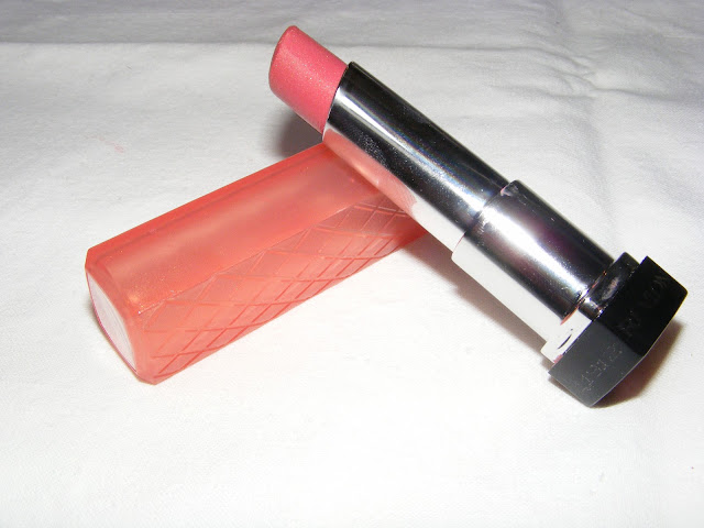 A picture of Revlon Lip Butter Peach Parfait