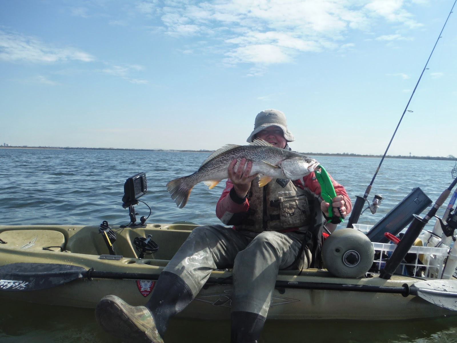 Long Island Kayak Angler 28" Weakfish Jamaica Bay May 2,2014