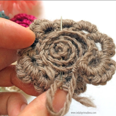 crochet flower tutorial, cara membuat bunga rajut mudah, tutorial bunga rajut