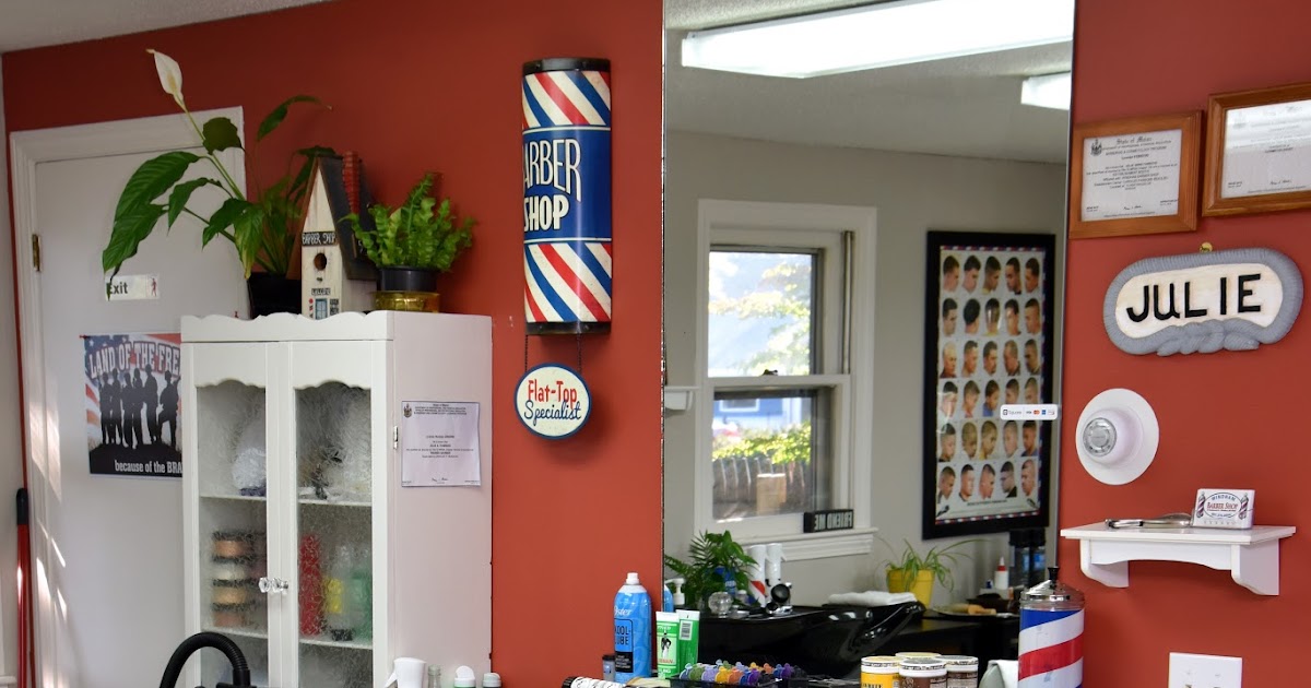 Windham Barber Shop in Windham, Maine