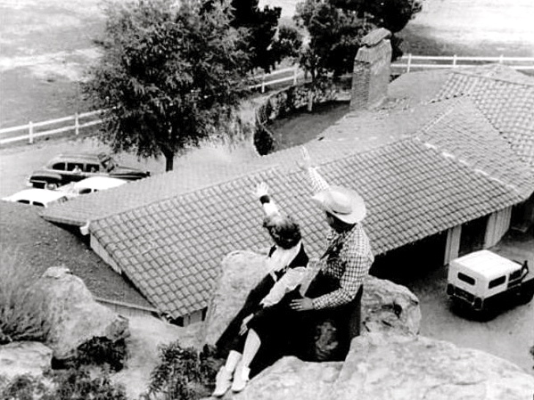 A drifting cowboy: Double R Bar Ranch -- Roy Rogers’ Chatsworth Home