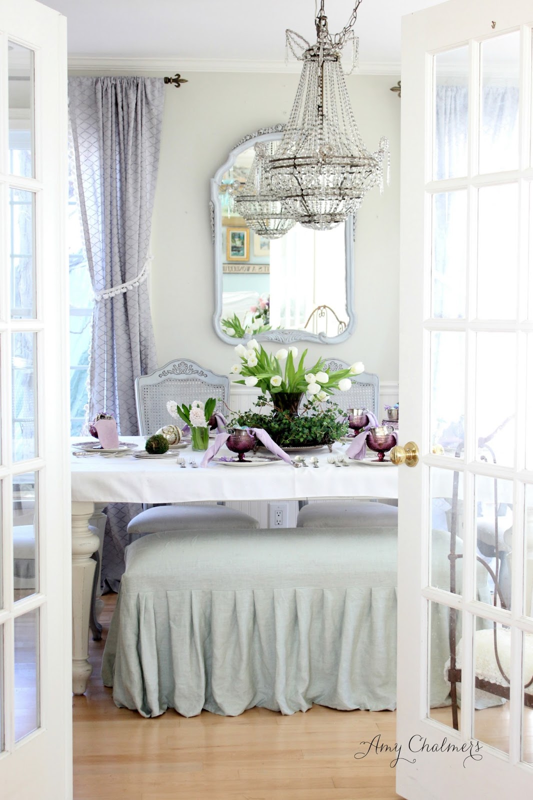 Maison Decor French daybed debuts in the dining room