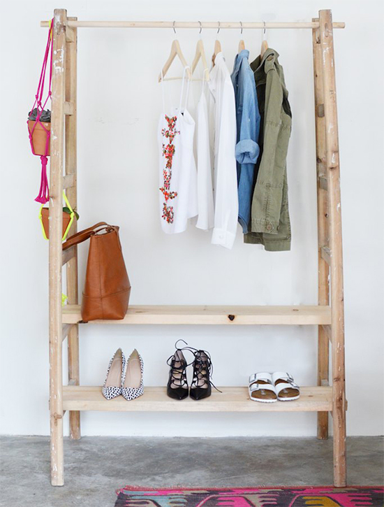 arara de roupas, escada de madeira, wool ladder, clothes hanger, guarda roupas, pendurar roupas