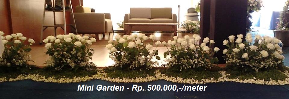 Rusty Florist Jakarta - Online Flower Shop: Dekorasi Panggung Taman