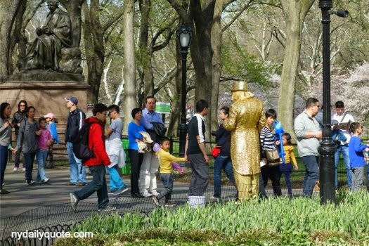 http://www.dreamstime.com/editorial-stock-image-golden-mime-central-park-s-literary-walk-new-york-city-image41306114#res4467664
