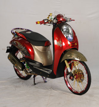 Contoh Modifikasi Motor Scoopy Ala Ala Thailook Style 