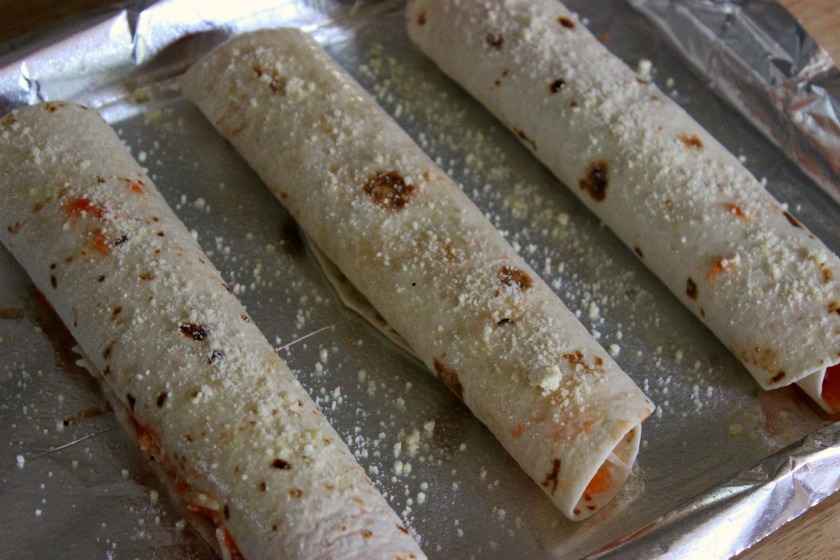 Comfy Cuisine Home Recipes from Family & Friends Pizza Tortilla Rolls