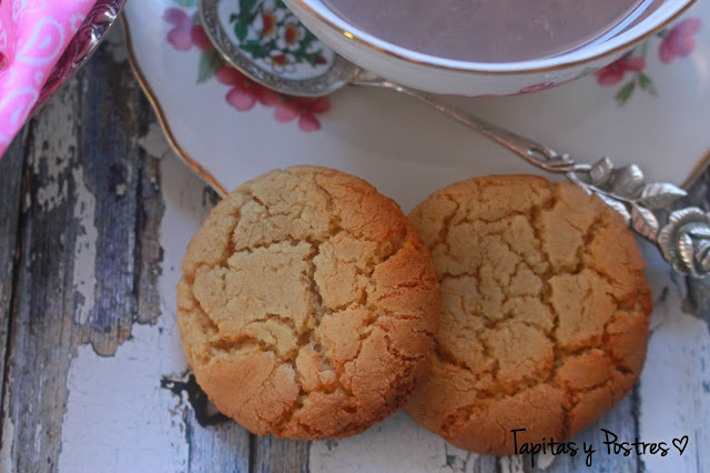 Galletas De Chocolate Blanco Y Coco
