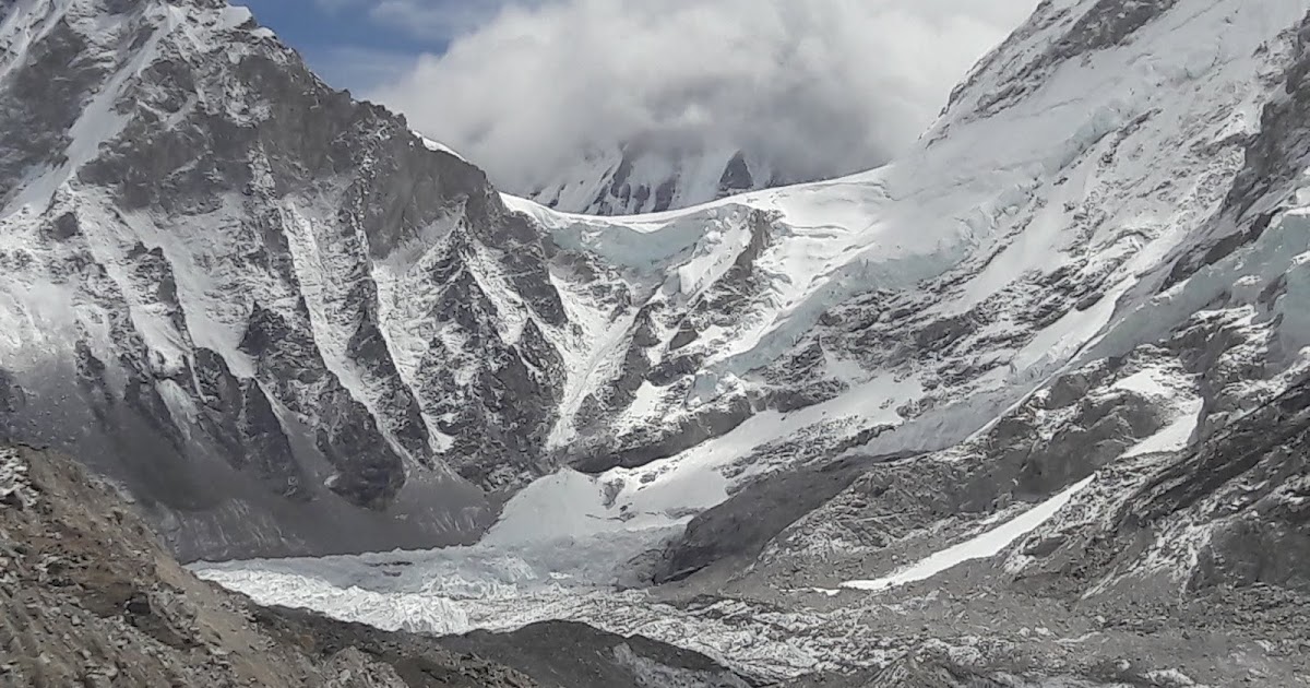 EVEREST EXPEDITION 2017 Khumbu Icefall Popcorn Field