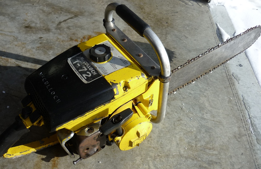VINTAGE CHAINSAW COLLECTION MCCULLOCH 172.