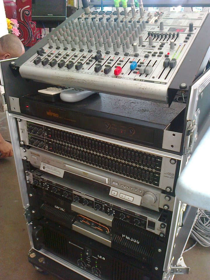 RNR KARAOKE AND PA SYSTEM SEWA SET KARAOKE DAN PA SYSTEM KLANG
