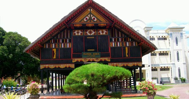 Rumah Adat Aceh (Krong Bade), Gambar, dan Penjelasannya | Adat Tradisional