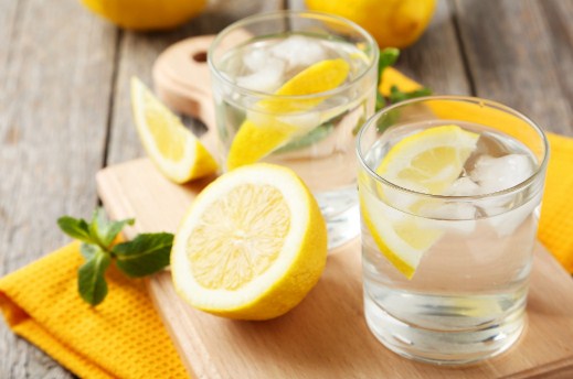 3 Tips Minum Air Lemon Yang Benar Agar Dapatkan Nutrisi Maksimal