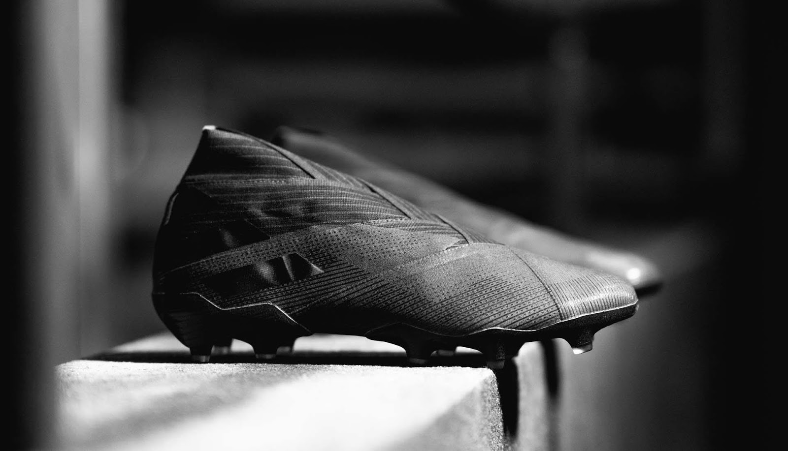 Dark script. Dark adidas. Адидас тёмная тема. Adidas Shadow 2.0.