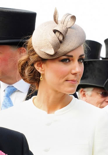 Kate-middleton-bun-updo.jpg