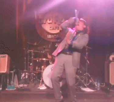 HdgUvU7.gif