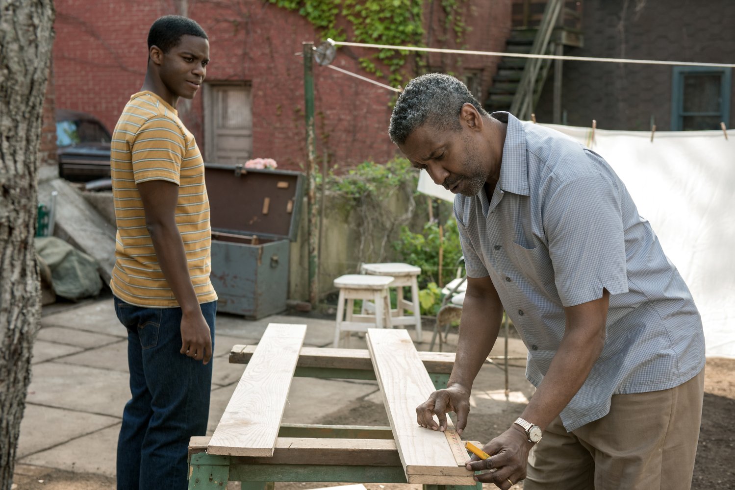 New Clips and Images from FENCES Starring Denzel Washington and Viola