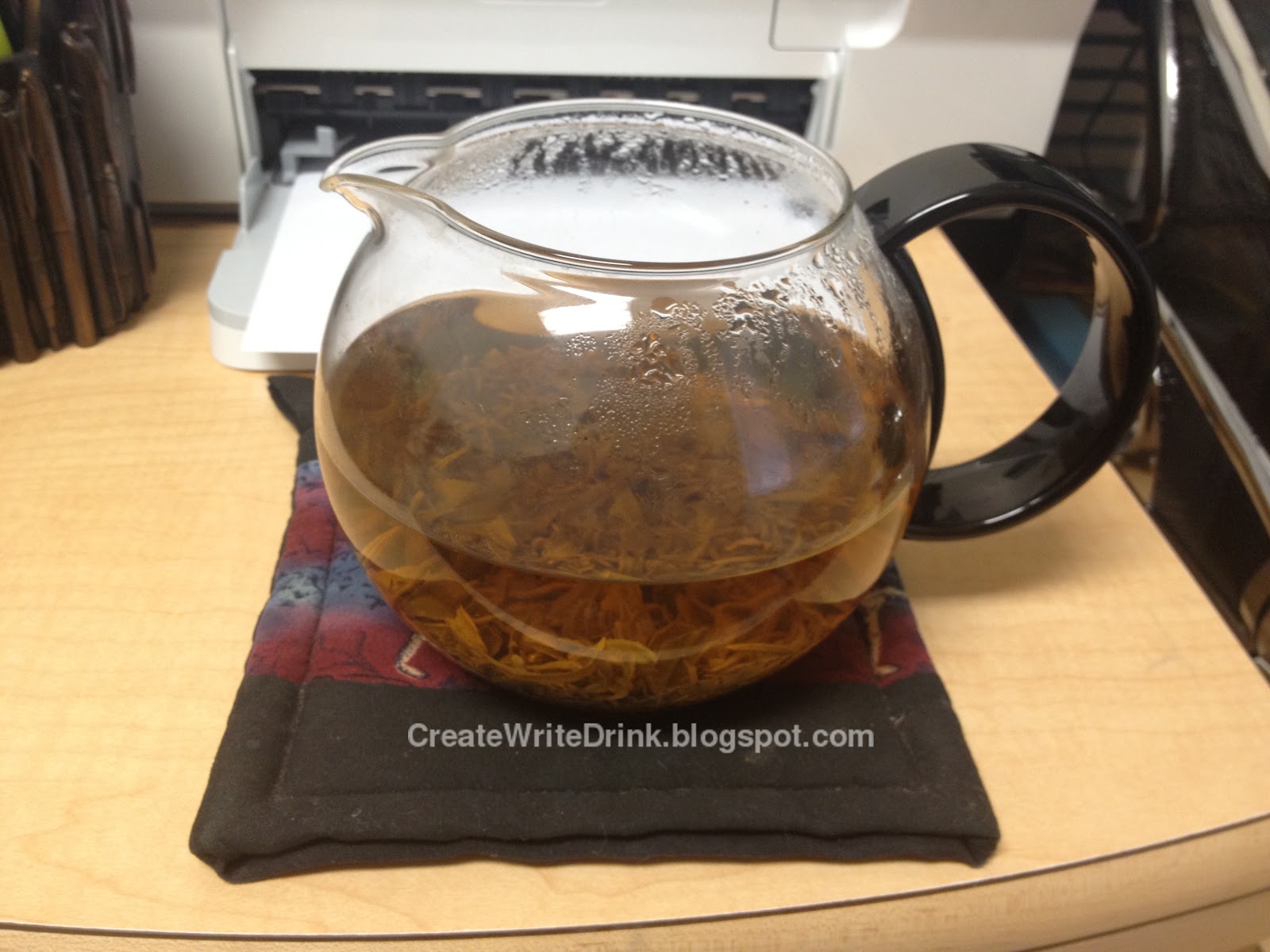 Built from Ink and Tea: A Review of the Bodum Assam 1L Teapot