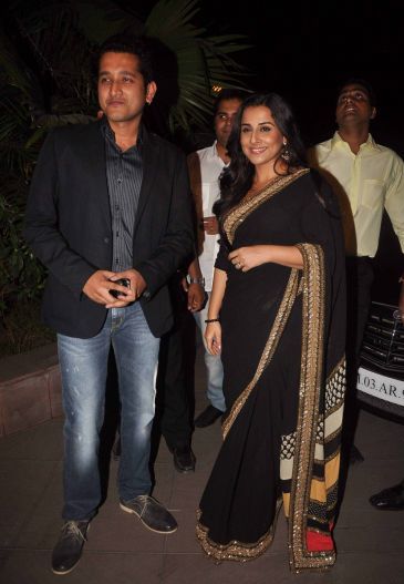 Vidya Balan in black saree - Vidya Balan at Kahaani Success Bash in Novotel 