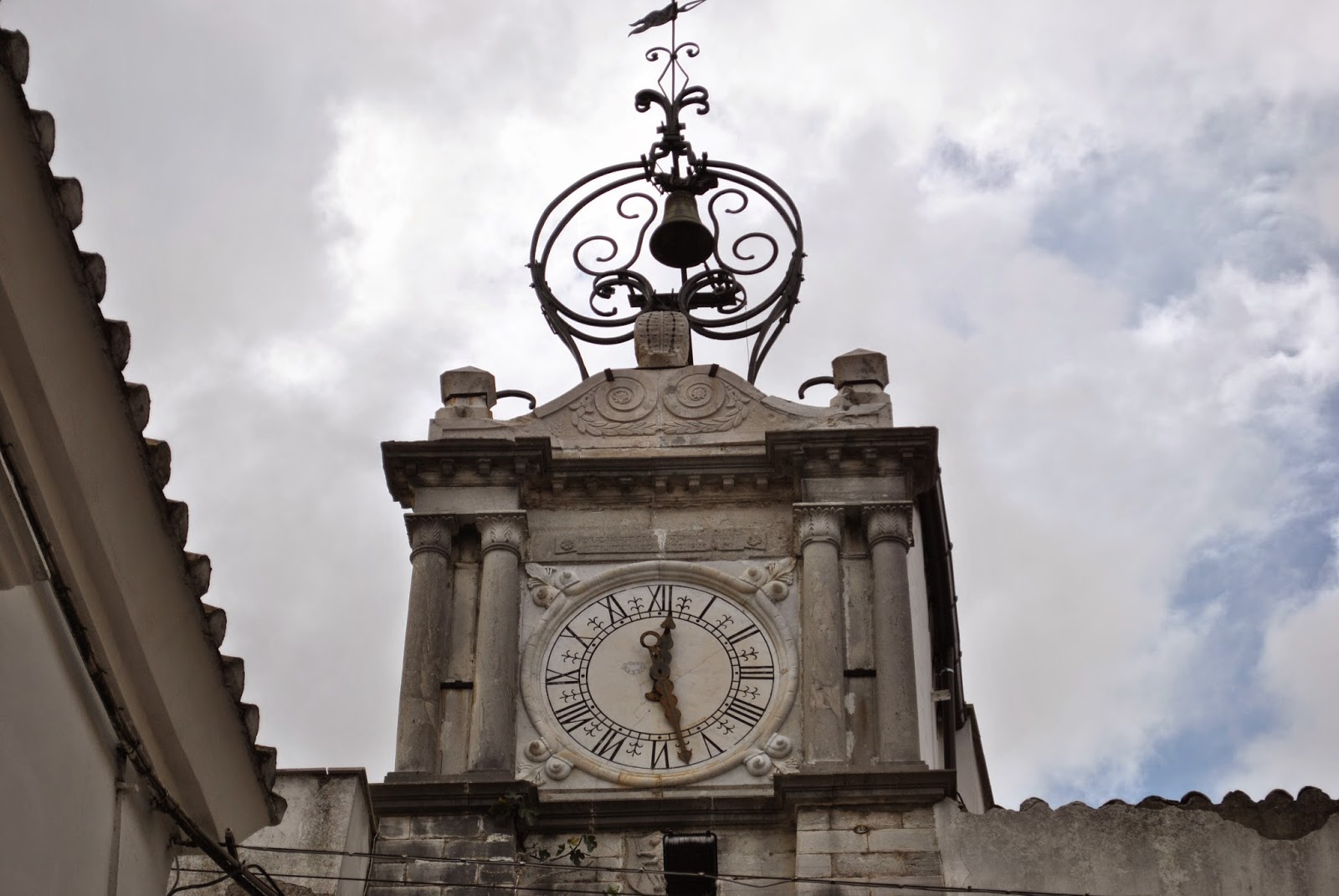 In Apulia Ascoli Satriano, the griffins and the Getty Museum