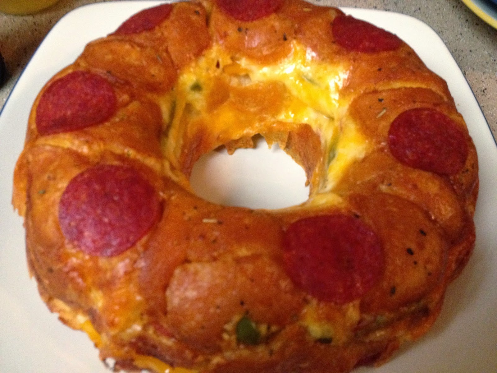 mad wife skillz Bundt Pan Pizza