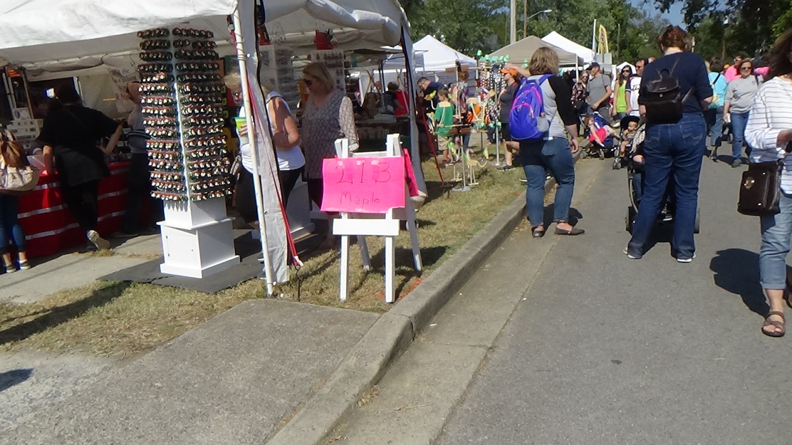 In My Painted Garden 2016 Maple St b School Bell Buckle TN
